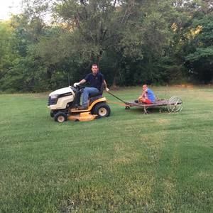 Meet your Posher, Dustin